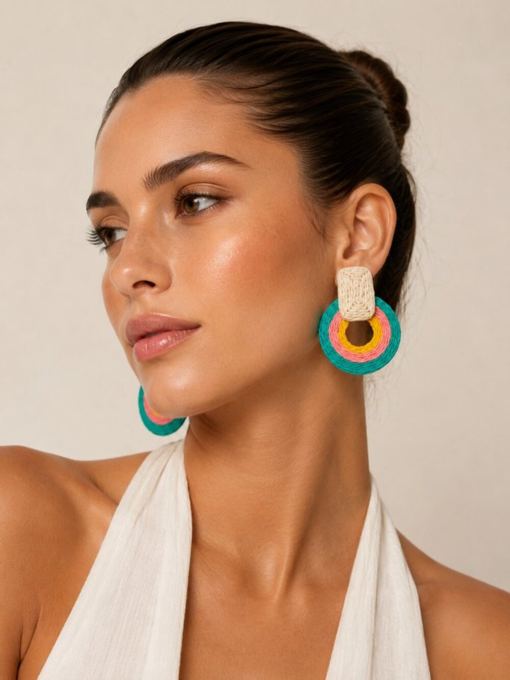 A247-A โข Color Pop Raffia Circle Statement Earrings